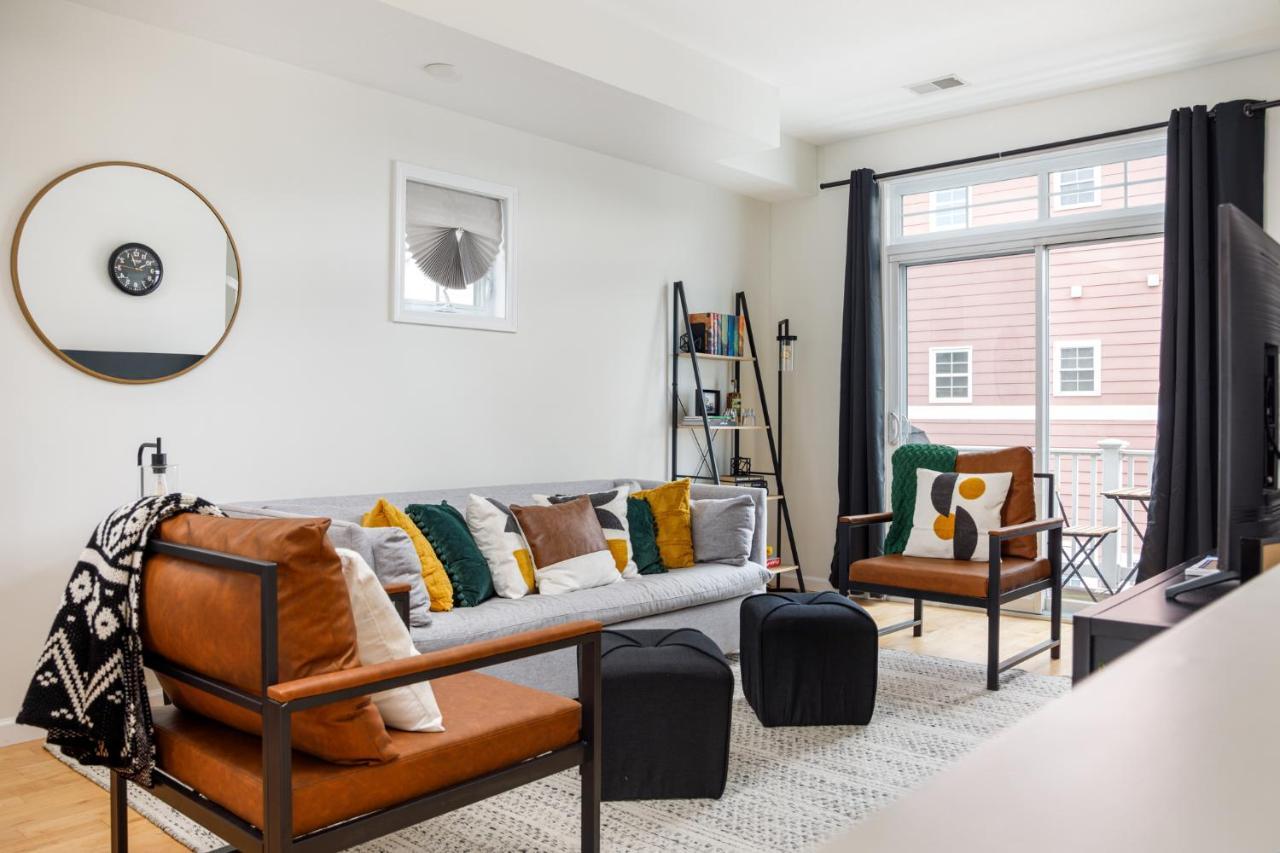 Midtown Modern - Urban Condo Walkable To Bars And Beach Traverse City Buitenkant foto