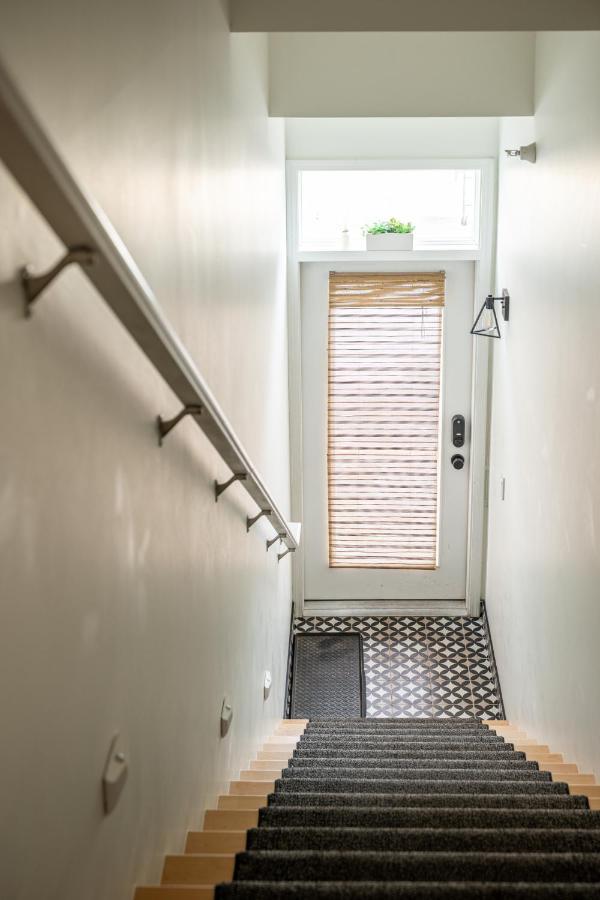 Midtown Modern - Urban Condo Walkable To Bars And Beach Traverse City Buitenkant foto