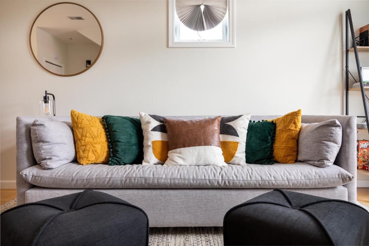 Midtown Modern - Urban Condo Walkable To Bars And Beach Traverse City Buitenkant foto